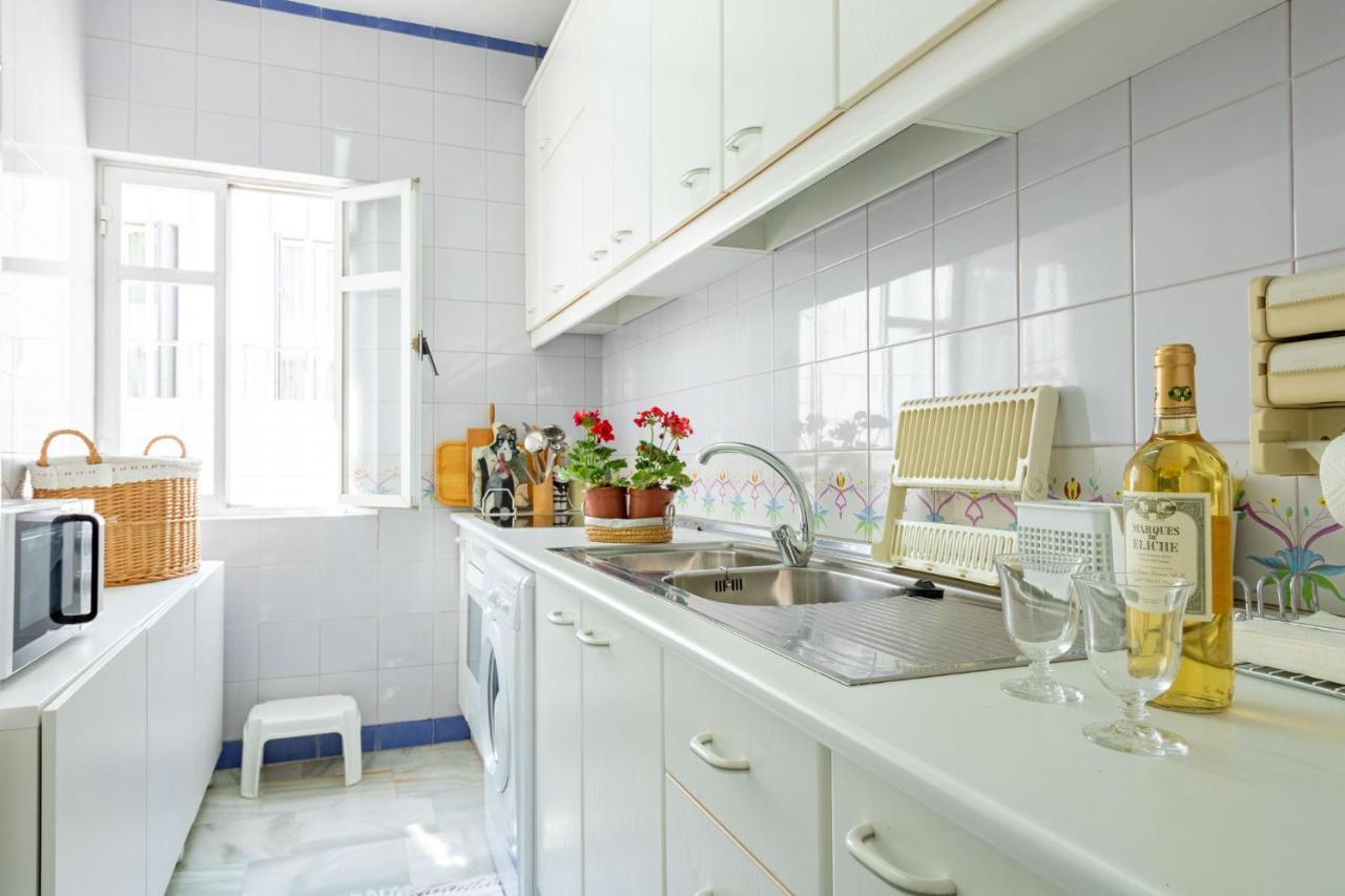 Holiday Apartment, 2 Pax, Historical Center Σεβίλλη Εξωτερικό φωτογραφία